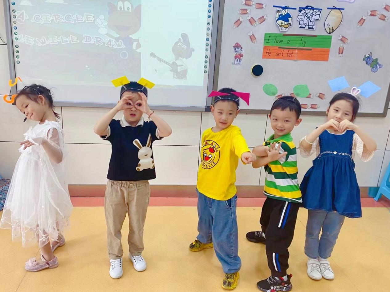 天童美语:如何有效提升孩子的专注力(图2) 天童美语:如何有效提升孩子的专注力(图2)