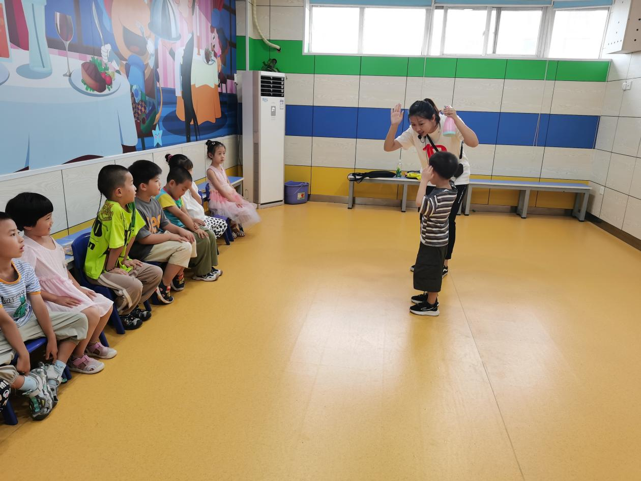 学英语只是学语言吗?深圳天童教育的视野怎么样(图1) 学英语只是学语言吗?深圳天童教育的视野怎么样(图1)