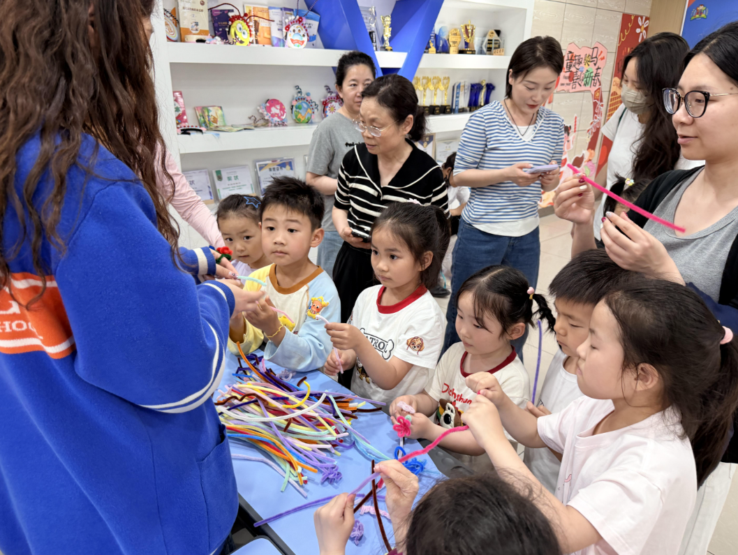 深圳天童教育:课时少,英语反而学得更扎实?(图1) 深圳天童教育:课时少,英语反而学得更扎实?(图1)